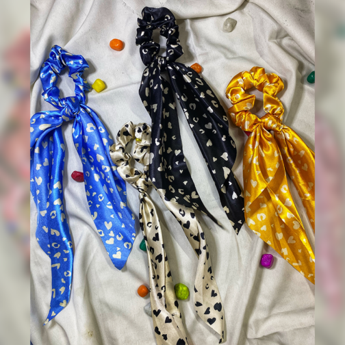 Satin scarf scrunchies (Set of 4) - Image 2