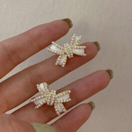 Elegant Bow Knot Earrings – A Touch of Grace