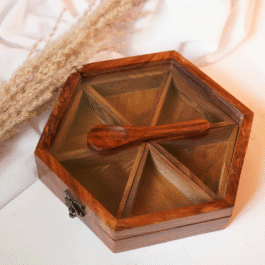 Spice box – Hexagon with a Spoon
