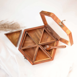 Spice box – Hexagon with a Spoon