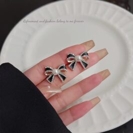 Black Bow Pearl Stud Earrings
